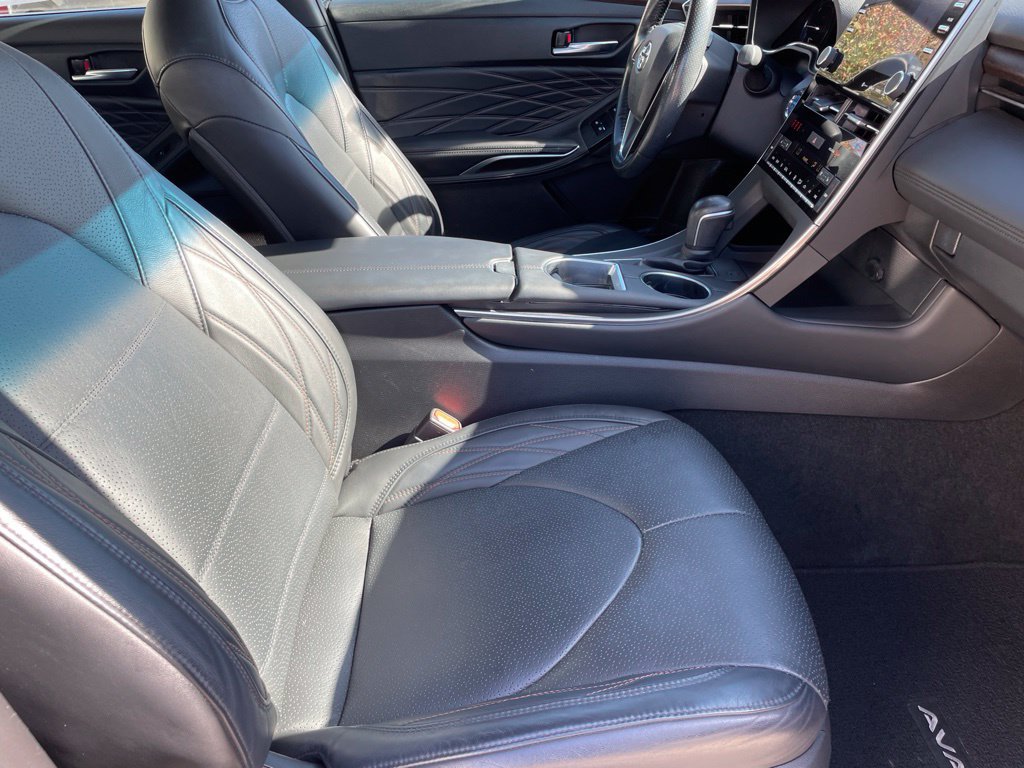 Used 2021 Toyota Avalon Limited w/ Advanced Safety Package FWD image 27