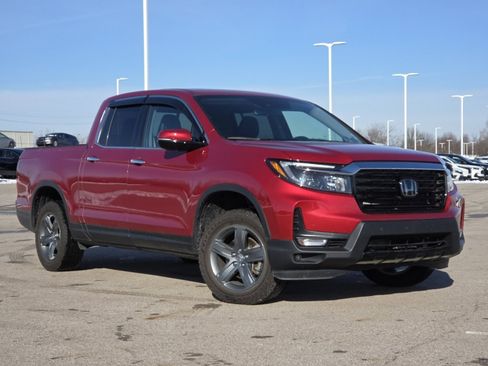 Used 2023 Honda Ridgeline RTL-E image 2