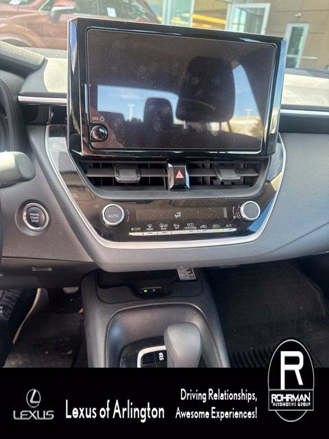 Used 2026 Toyota Corolla LE w/ LE Premium Package FWD image 10
