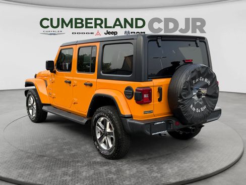 Used 2021 Jeep Wrangler Unlimited Sahara w/ Uconnect 4C Nav & Sound Group AWD/4WD image 4