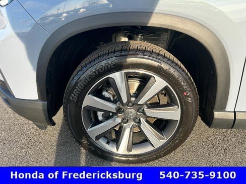 Certified 2025 Honda Pilot Elite image 43