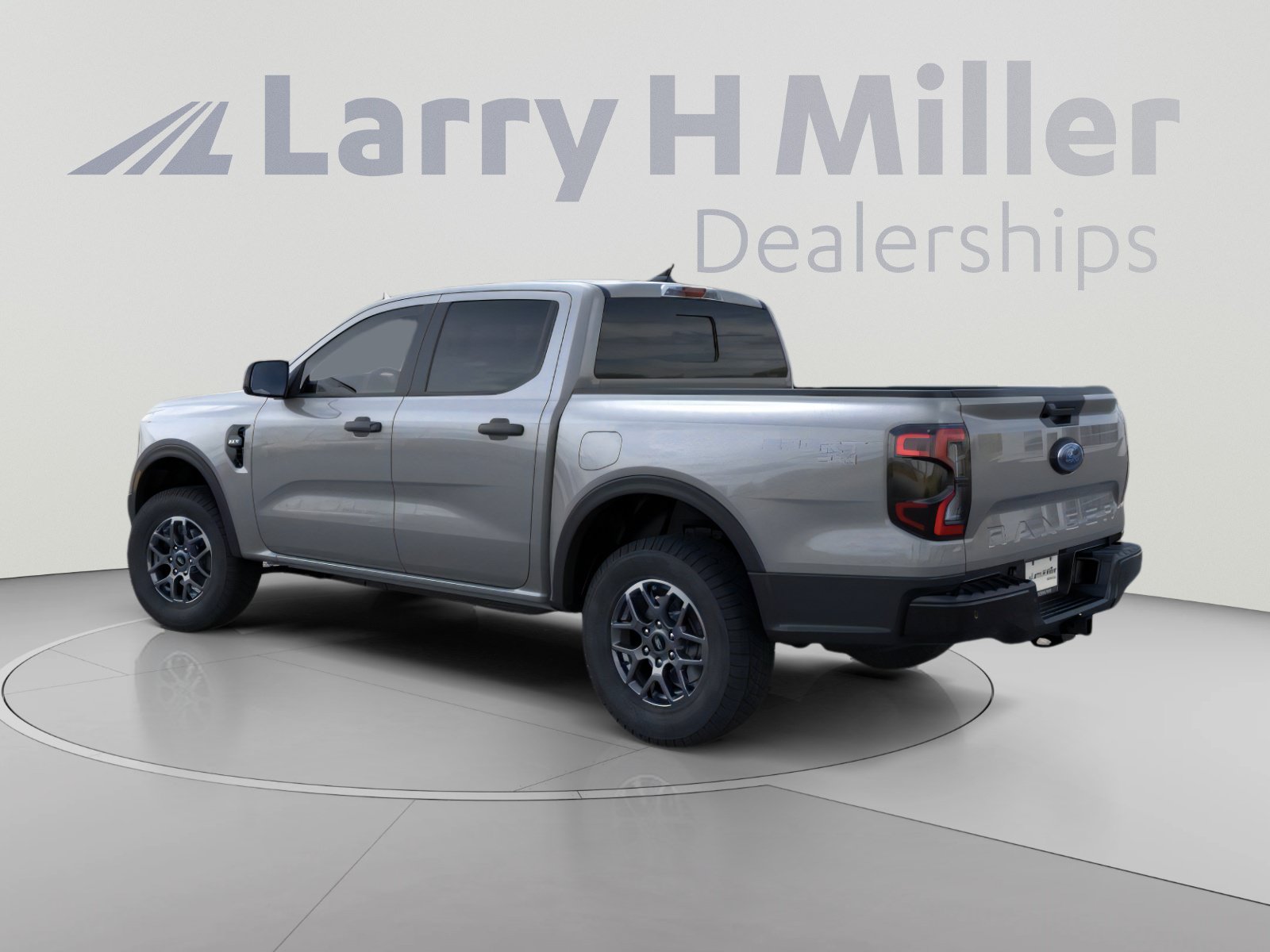 New 2026 Ford Ranger XLT w/ Equipment Group 301A High AWD/4WD image 4