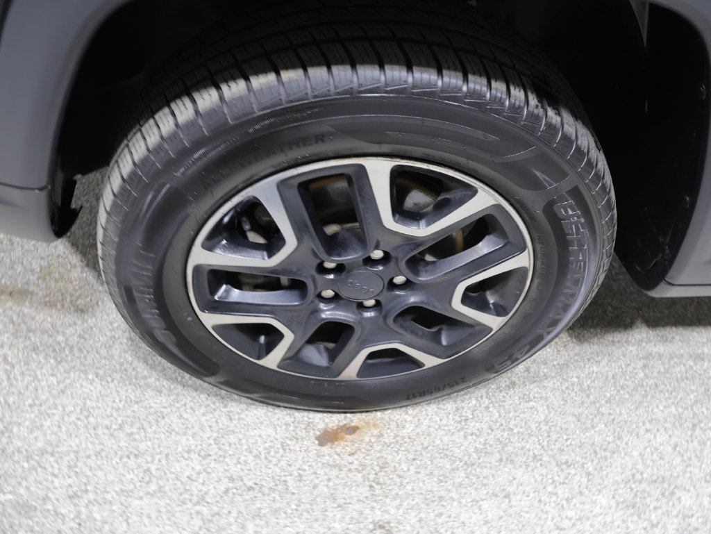 Used 2019 Jeep Compass Trailhawk AWD/4WD image 9