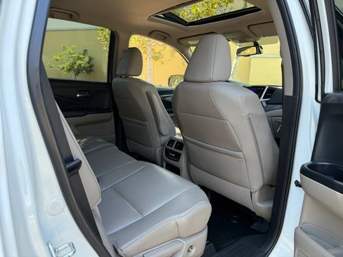 Used 2017 Honda Pilot EX-L image 29