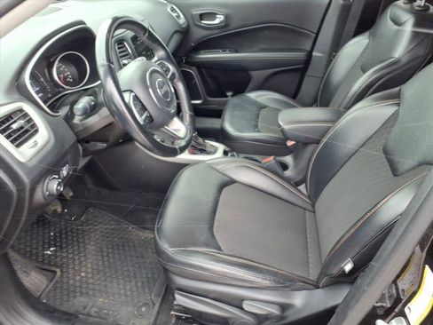 Used 2020 Jeep Compass Latitude w/ Cold Weather Group image 10