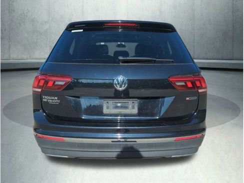 Used 2021 Volkswagen Tiguan SEL image 4