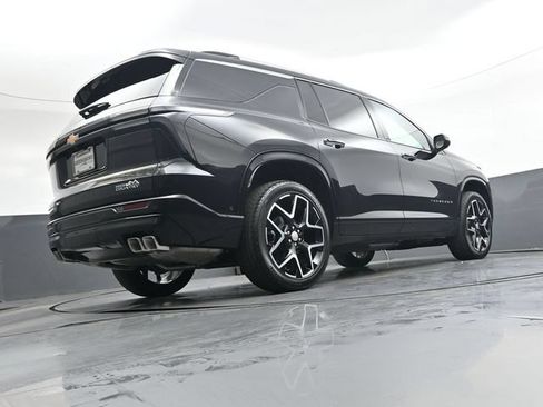 Used 2026 Chevrolet Traverse High Country w/ LPO, Floor Liner Package AWD/4WD image 33