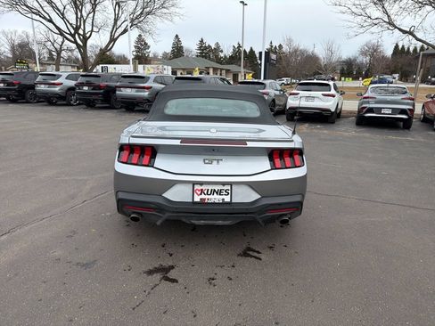 Used 2025 Ford Mustang GT Premium RWD image 16