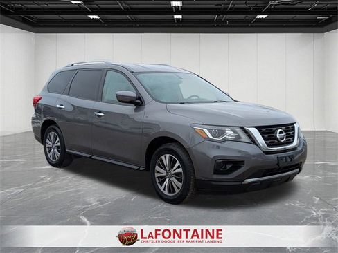 Used 2019 Nissan Pathfinder S image 7