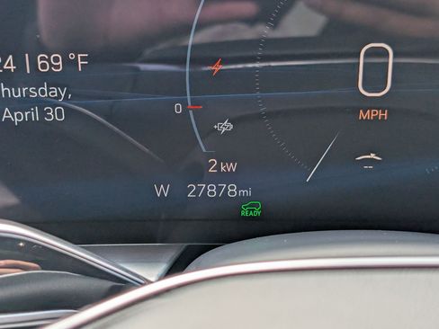 Used 2024 Cadillac Lyriq Luxury AWD/4WD image 15