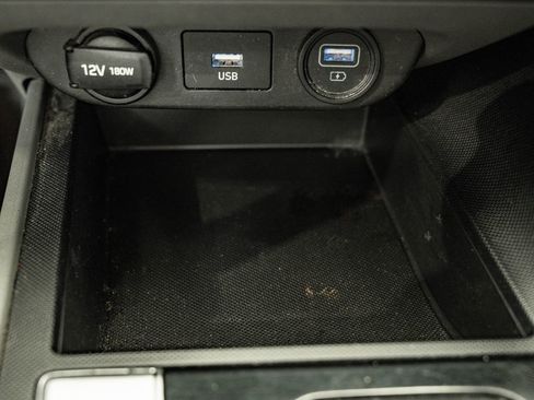 Used 2021 Hyundai Elantra SE FWD image 34
