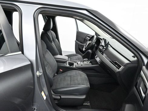 Used 2022 Mitsubishi Outlander SE image 28