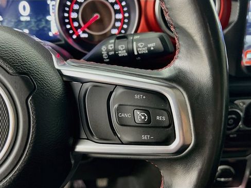 Used 2018 Jeep Wrangler Unlimited Rubicon AWD/4WD image 31