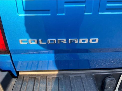 Used 2021 Chevrolet Colorado Z71 w/ Safety Package AWD/4WD image 10