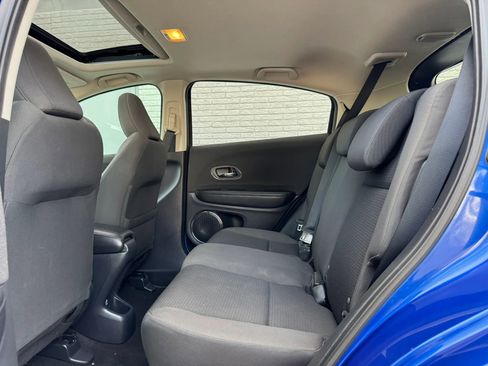 Used 2019 Honda HR-V EX image 18