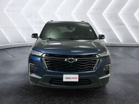 Used 2022 Chevrolet Traverse LT FWD image 2