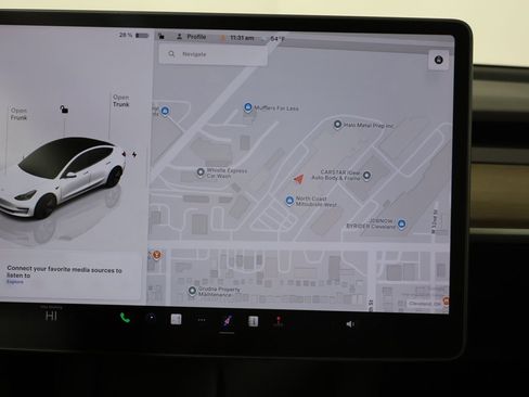 Used 2023 Tesla Model 3 Standard Range image 44