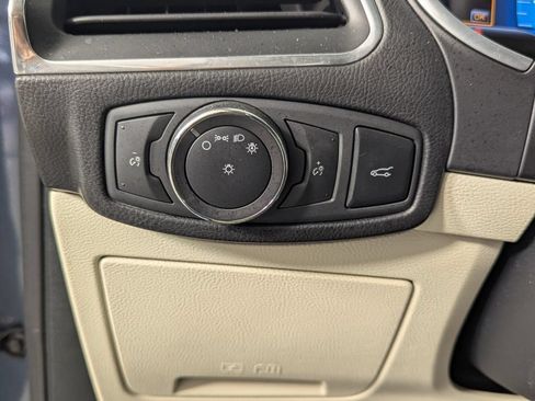 Used 2018 Ford Edge Titanium w/ Equipment Group 301A FWD image 14