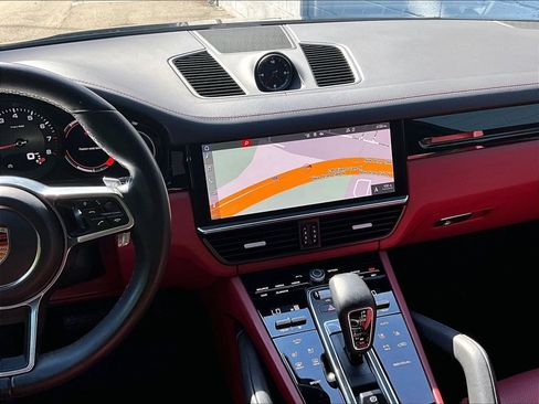 Certified 2021 Porsche Cayenne AWD/4WD image 10