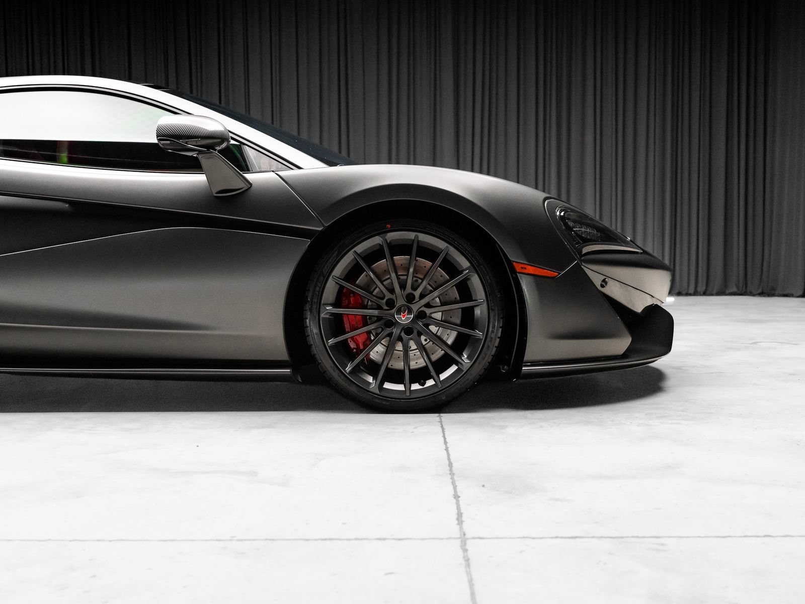 Used 2017 McLaren 570S RWD image 30