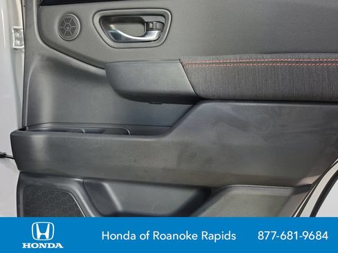 New 2026 Honda Pilot Sport image 27