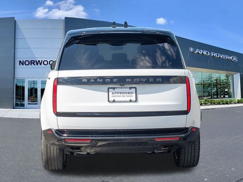 Used 2025 Land Rover Range Rover Long Wheelbase SE AWD/4WD image 5