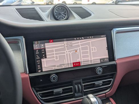 New 2026 Porsche Macan S image 17