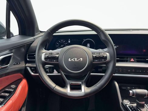Certified 2025 Kia Sportage SX AWD/4WD image 14
