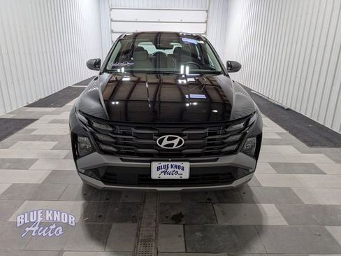 Used 2025 Hyundai Tucson SE image 6