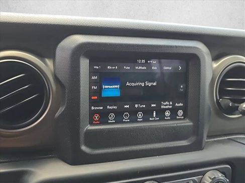 Used 2018 Jeep Wrangler Unlimited Sport AWD/4WD image 13