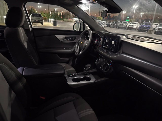 Used 2025 Chevrolet Blazer LT AWD/4WD image 23