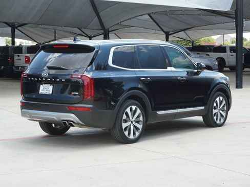 Used 2021 Kia Telluride S FWD image 5