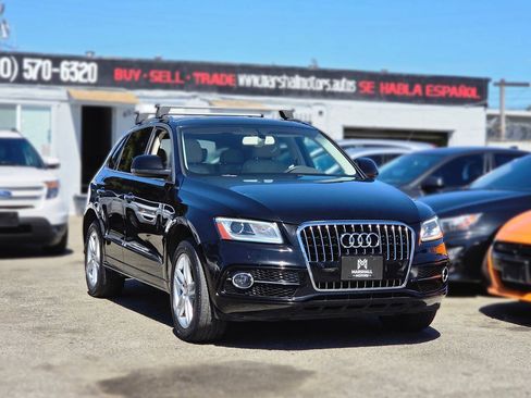 Used 2015 Audi Q5 3.0T Premium Plus w/ Technology Package AWD/4WD image 1