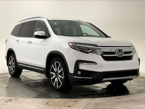 Used 2021 Honda Pilot Touring image 2