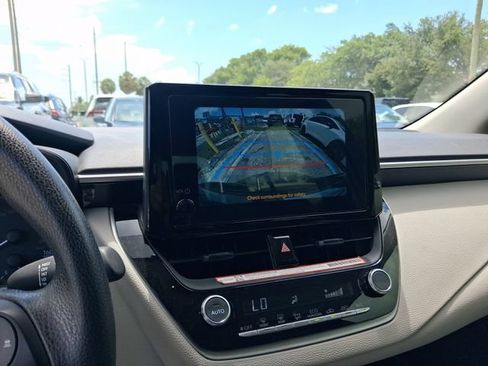 Used 2025 Toyota Corolla LE FWD image 20