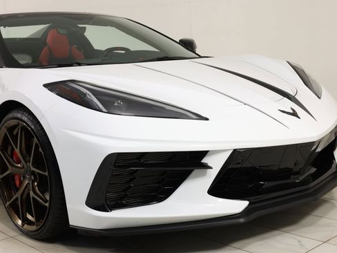 Used 2021 Chevrolet Corvette Stingray Preferred Conv w/ Z51 Performance Package RWD image 41