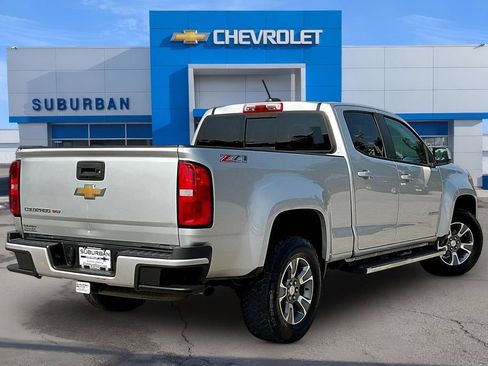 Used 2017 Chevrolet Colorado Z71 AWD/4WD image 4