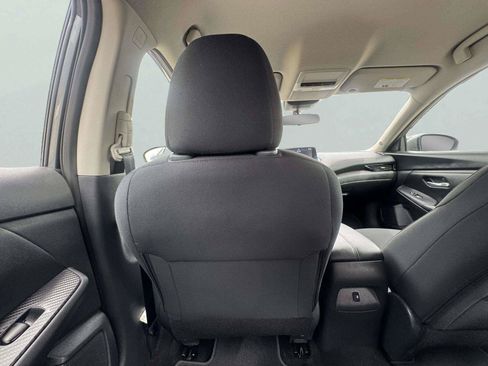 Used 2024 Nissan Sentra SV FWD image 44