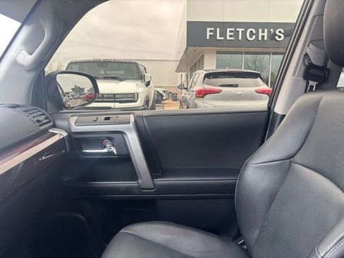 Used 2024 Toyota 4Runner Limited image 12