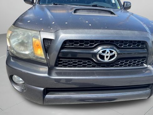 Used 2011 Toyota Tacoma 4x4 Double Cab w/ TRD Sport Pkg w/JBL Audio image 3