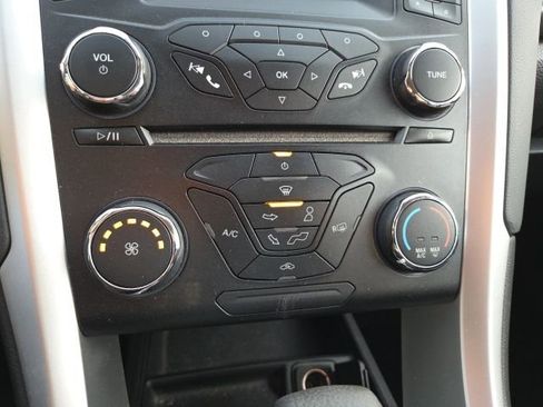 Used 2014 Ford Fusion SE image 15