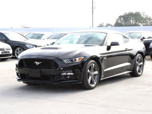 Used 2016 Ford Mustang GT Premium image 3