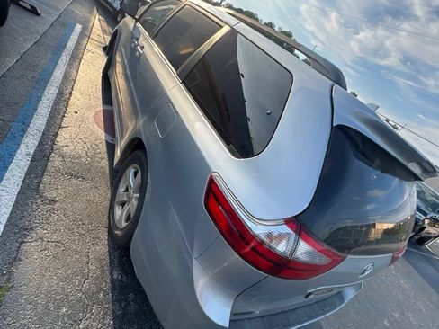 Used 2020 Toyota Sienna LE FWD image 7