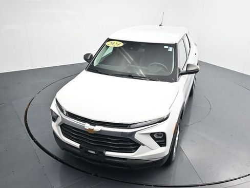 Used 2024 Chevrolet TrailBlazer LS w/ LS Convenience Package AWD/4WD image 21