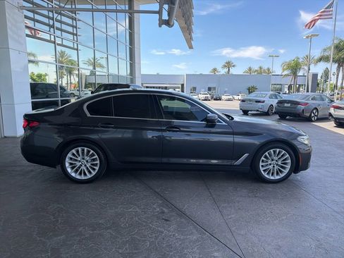 Used 2023 BMW 530i w/ Premium Package RWD image 3