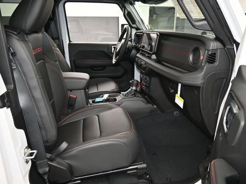 Used 2025 Jeep Wrangler Rubicon w/ Xtreme 35 Tire Package AWD/4WD image 33