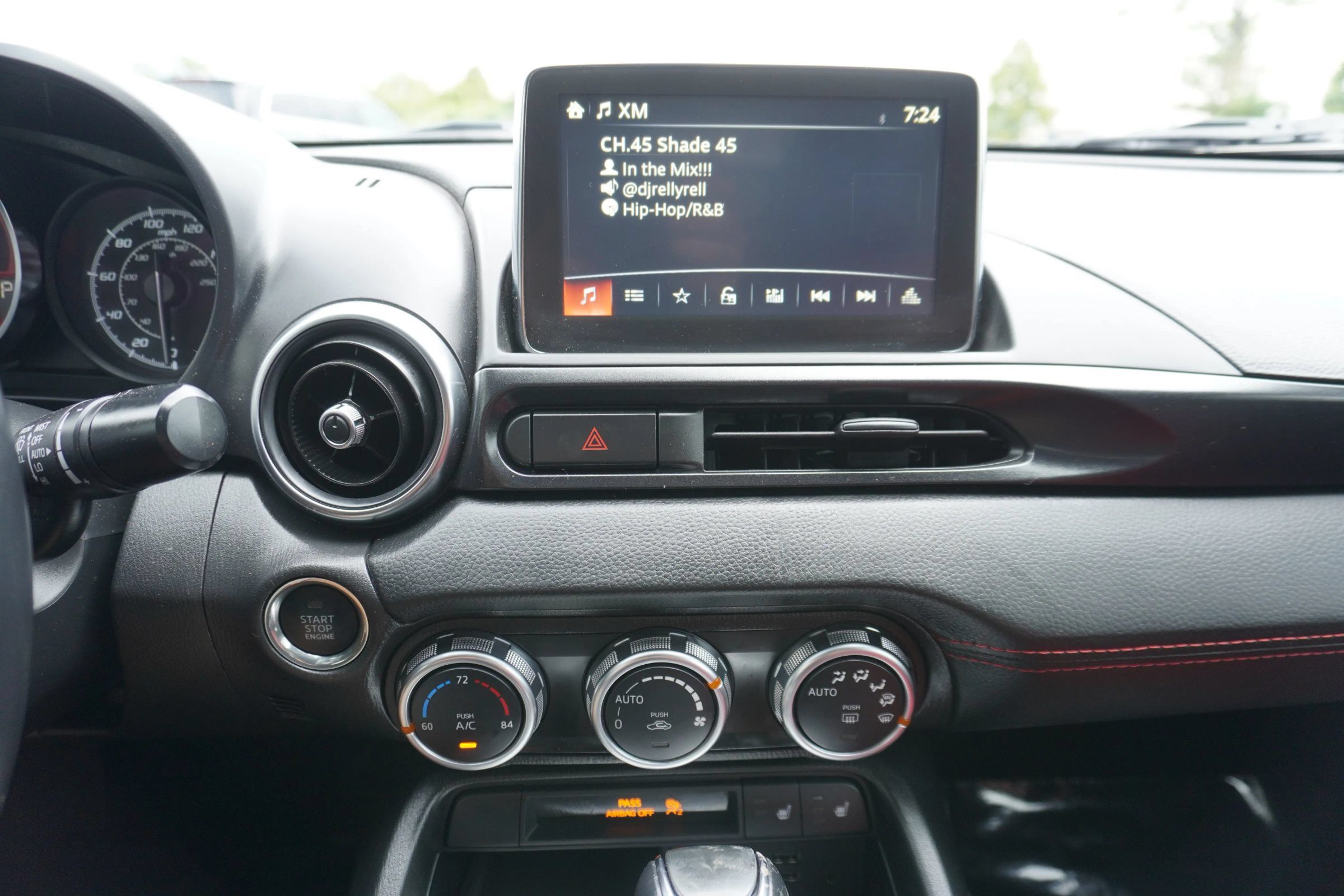 Used 2018 FIAT 124 Spider Abarth w/ Convenience Group RWD image 15