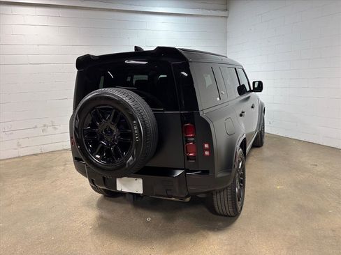 Used 2022 Land Rover Defender 110 XS Edition image 7