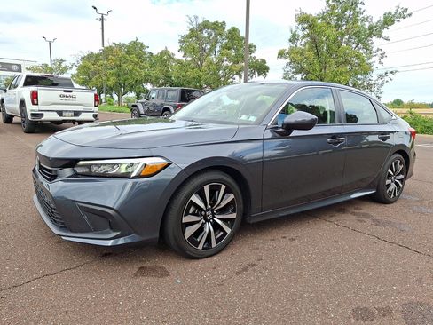 Used 2024 Honda Civic EX image 3