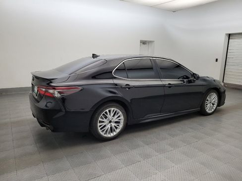 Used 2021 Toyota Camry SE w/ Carpet Mat Package (TMS) FWD image 10